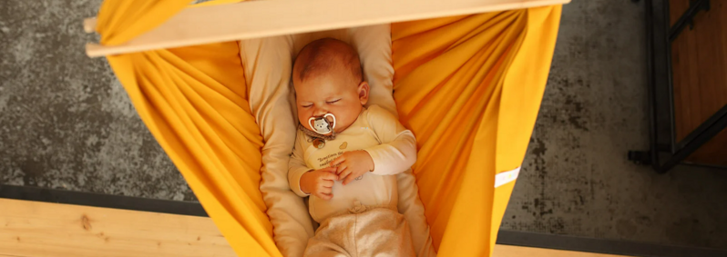 When the baby cries, the Hojdavak Baby cradle will help you!